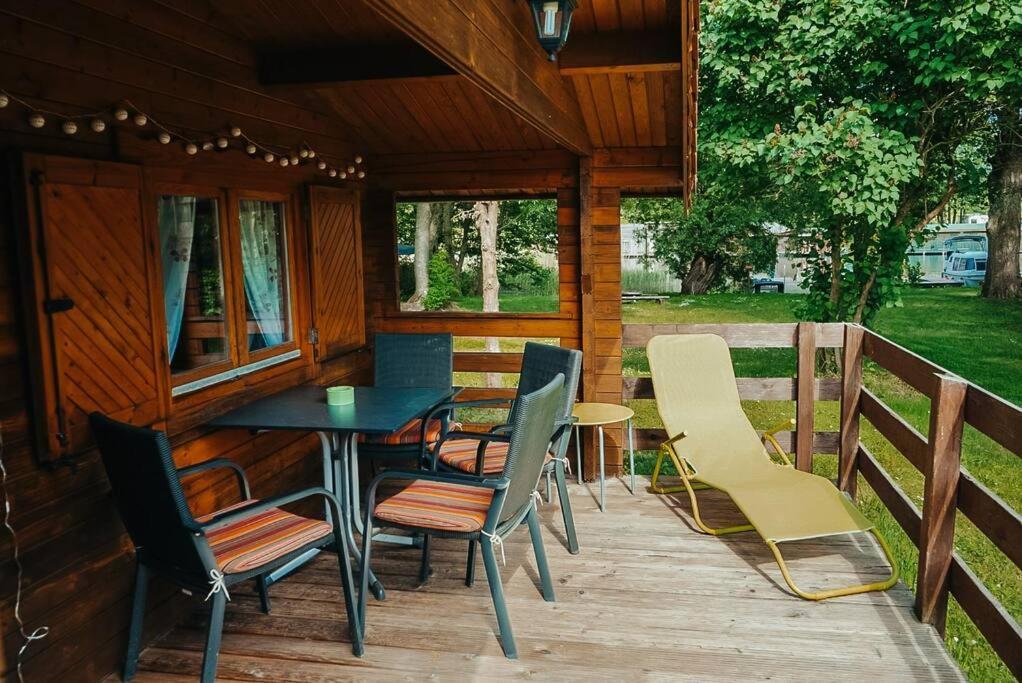 Priepert Holzhaus Direkt Am See מראה חיצוני תמונה